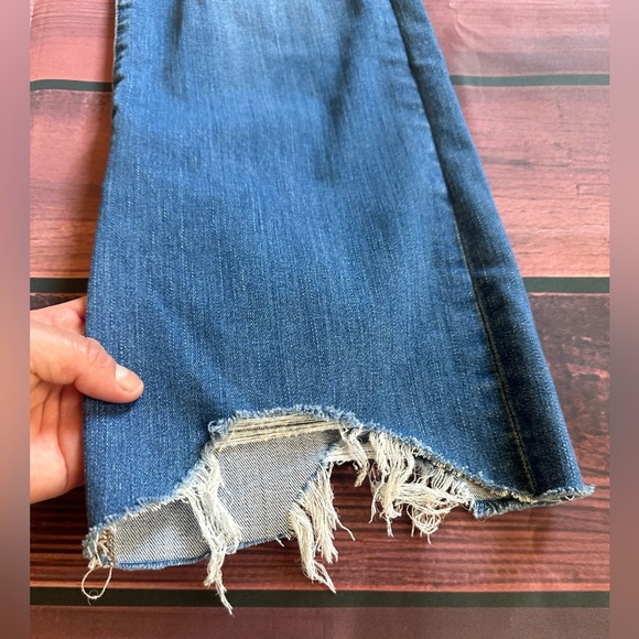 Madewell Cali-Demi Boot Jeans 26 High Rise Distressed 
 Raw Hems Button fly - Picture 8 of 11